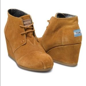 Toms chestnut desert wedge